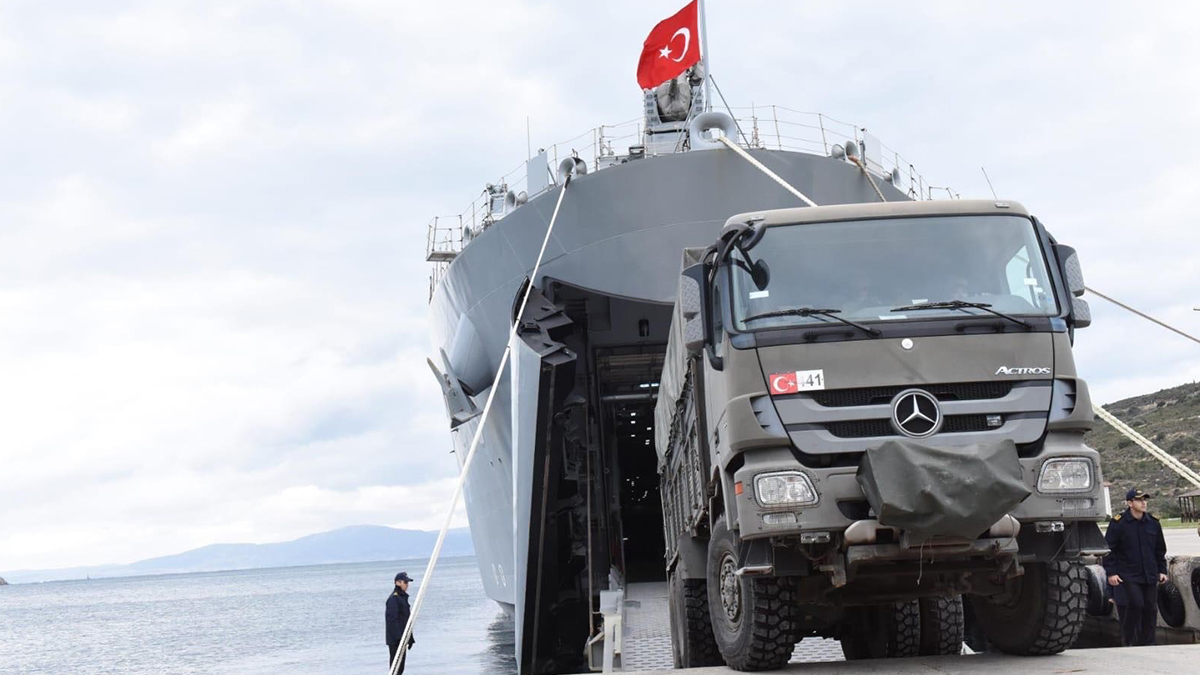 TCG Bayraktar gemisi Hatay'a ula�t�