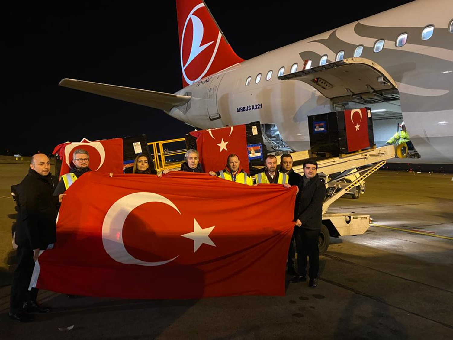 Balkanlardan T�rkiye'ye yard�m gelmeye devam ediyor