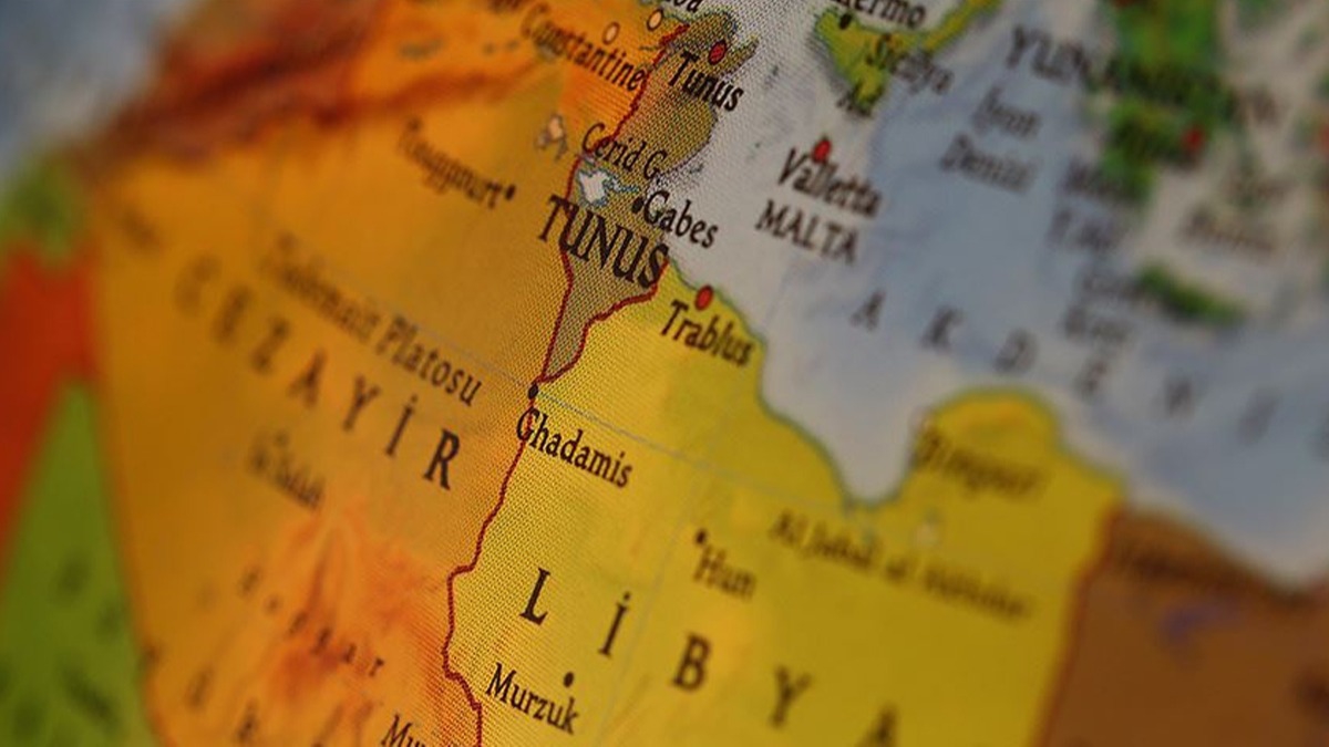 Tunus'ta Trkiye ve Suriye'deki depremzedeler iin SMS'li kampanya 