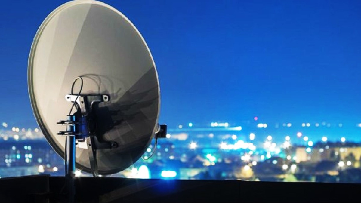 Trksat internet hizmeti iin deprem blgesine 800'den fazla uydu terminali ulatrd