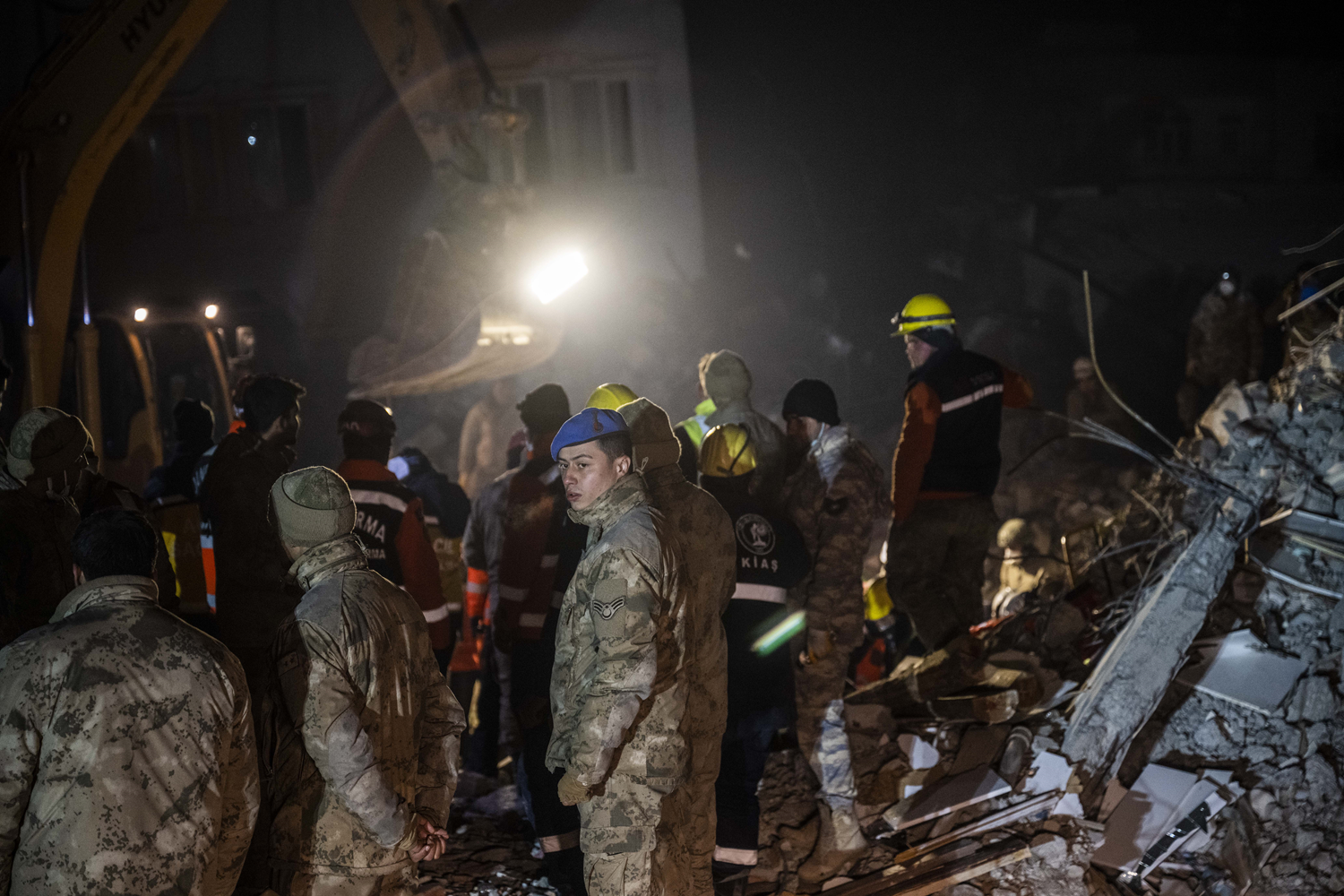 Ad�yaman'da y�k�lan 6 binan�n m�teahhidi Mersin'de yakaland�