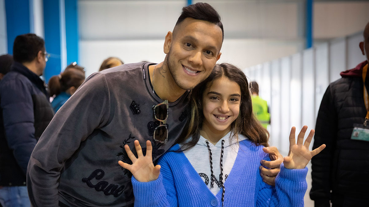 Josef de Souza'dan duyguland�ran hareket! 'Evlat edinebilirim'