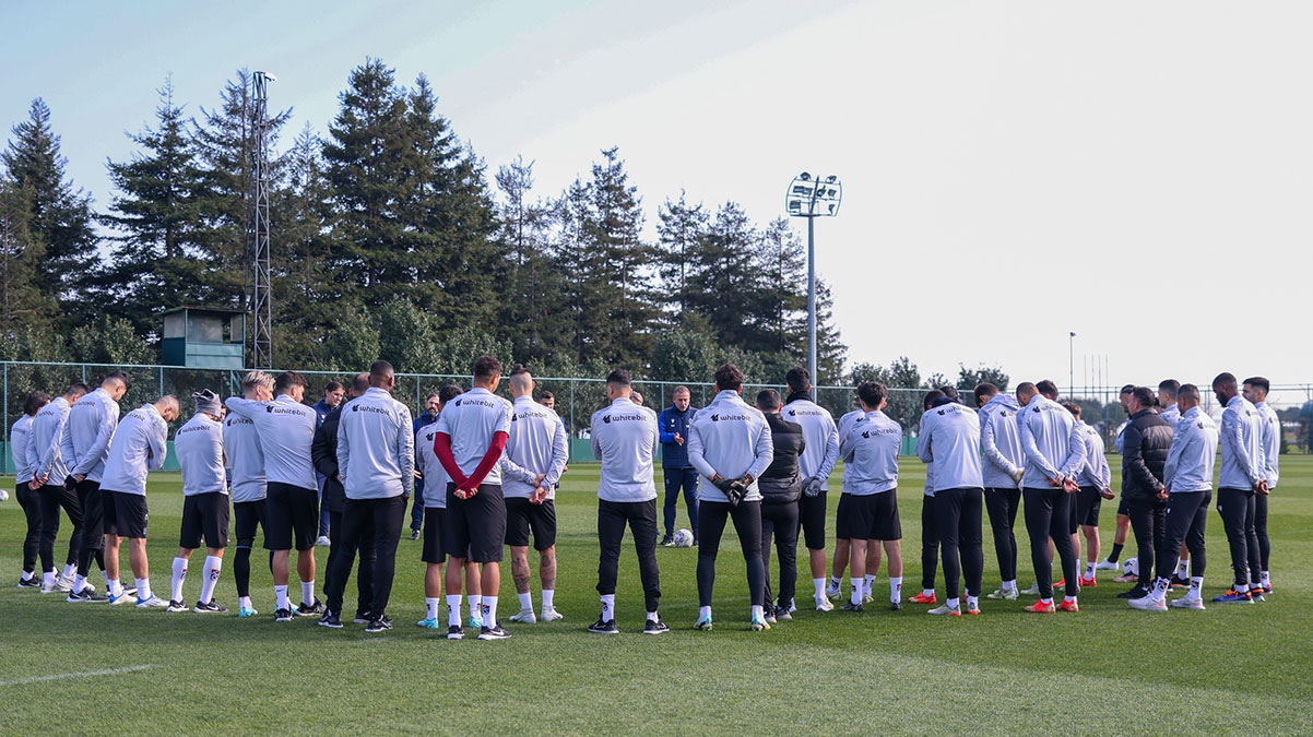 Trabzonspor - Basel ma��nda trib�nler siyah olacak