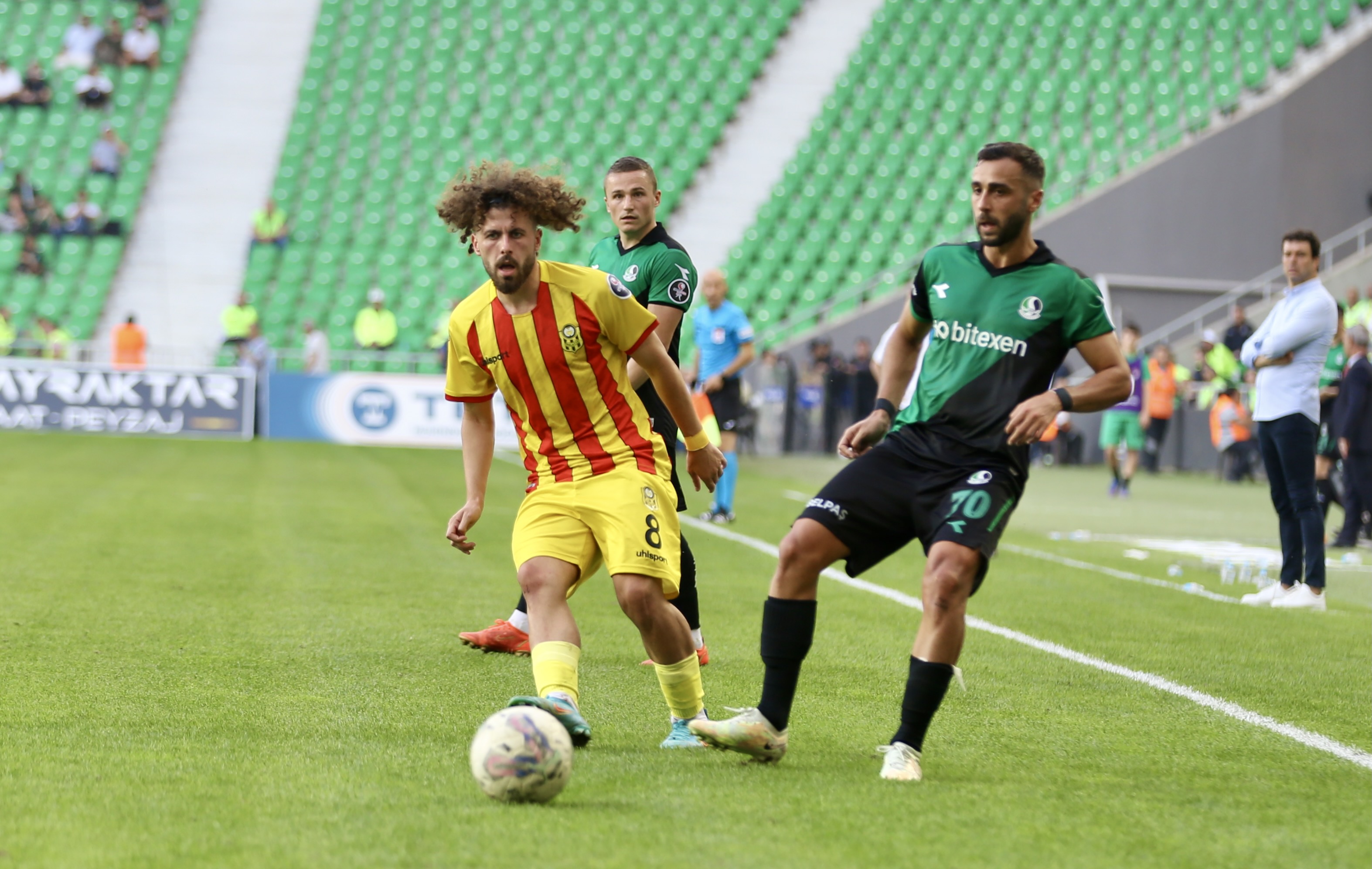 �aykur Rizespor, Yeni Malatyaspor'dan Og�n �z�i�ek'i renklerine ba�lad�