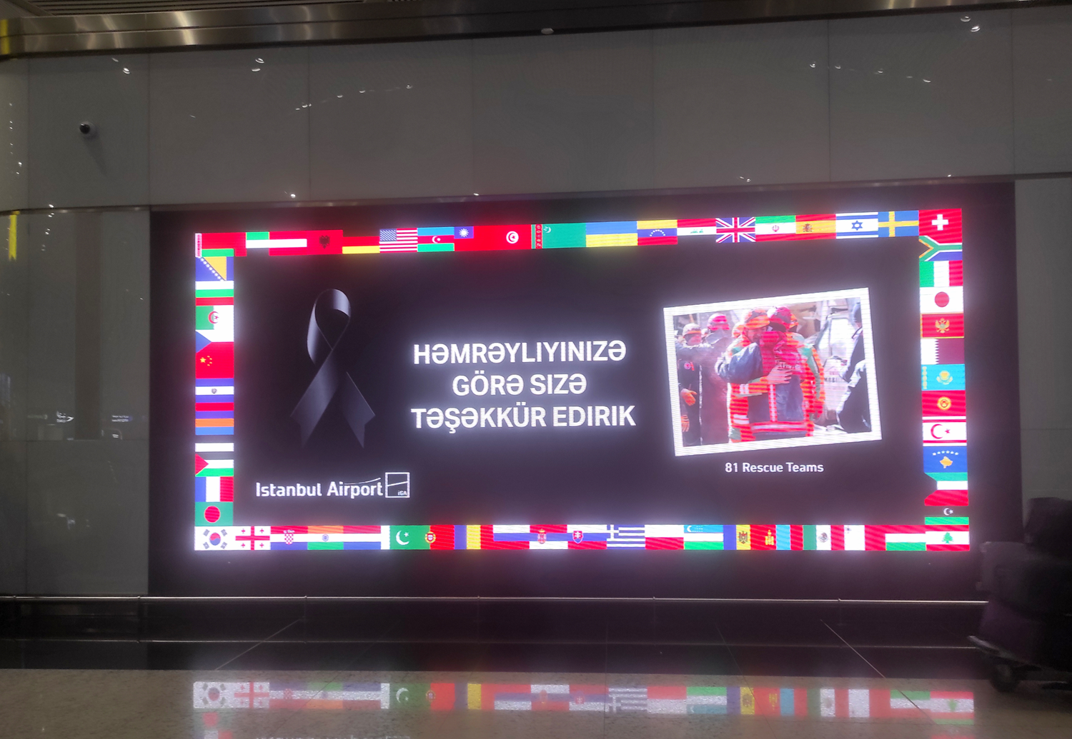 �stanbul Havaliman�'nda, T�rkiye'ye arama-kurtarma ekibi g�nderen �lkelere te�ekk�r