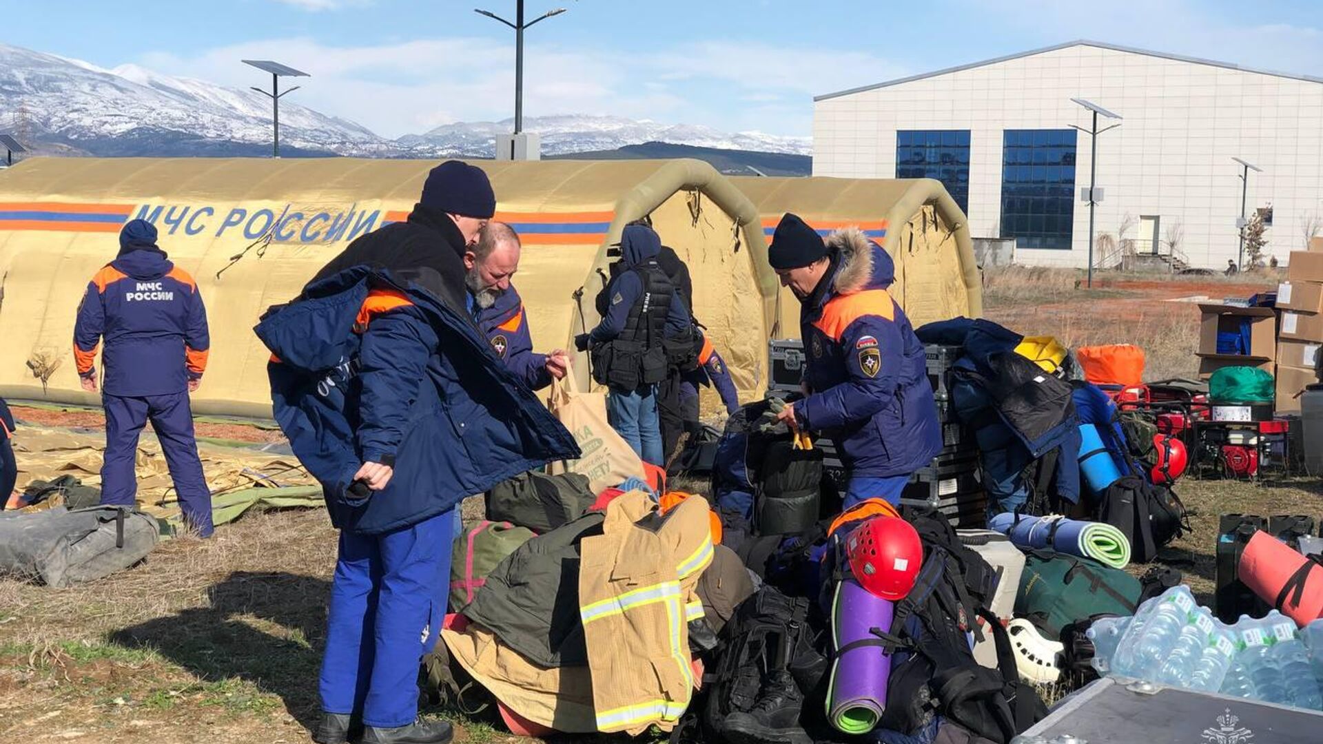 Rus arama kurtarma ekipleri, depremlerdeki almalarn tamamlad