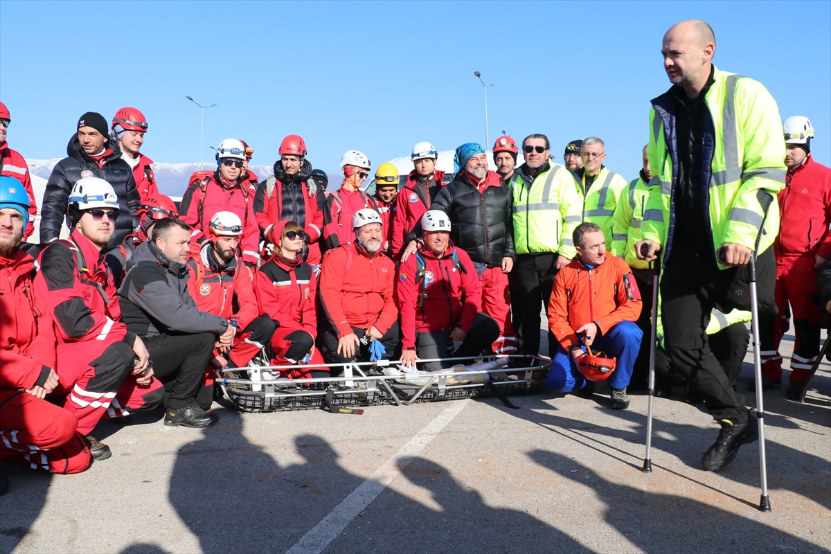 Bosna Sava��'nda tek baca��n� kaybeden Kovacevic: �nsanlar�n ac� �ekti�ini g�r�rken evde oturup film izleyemezdim