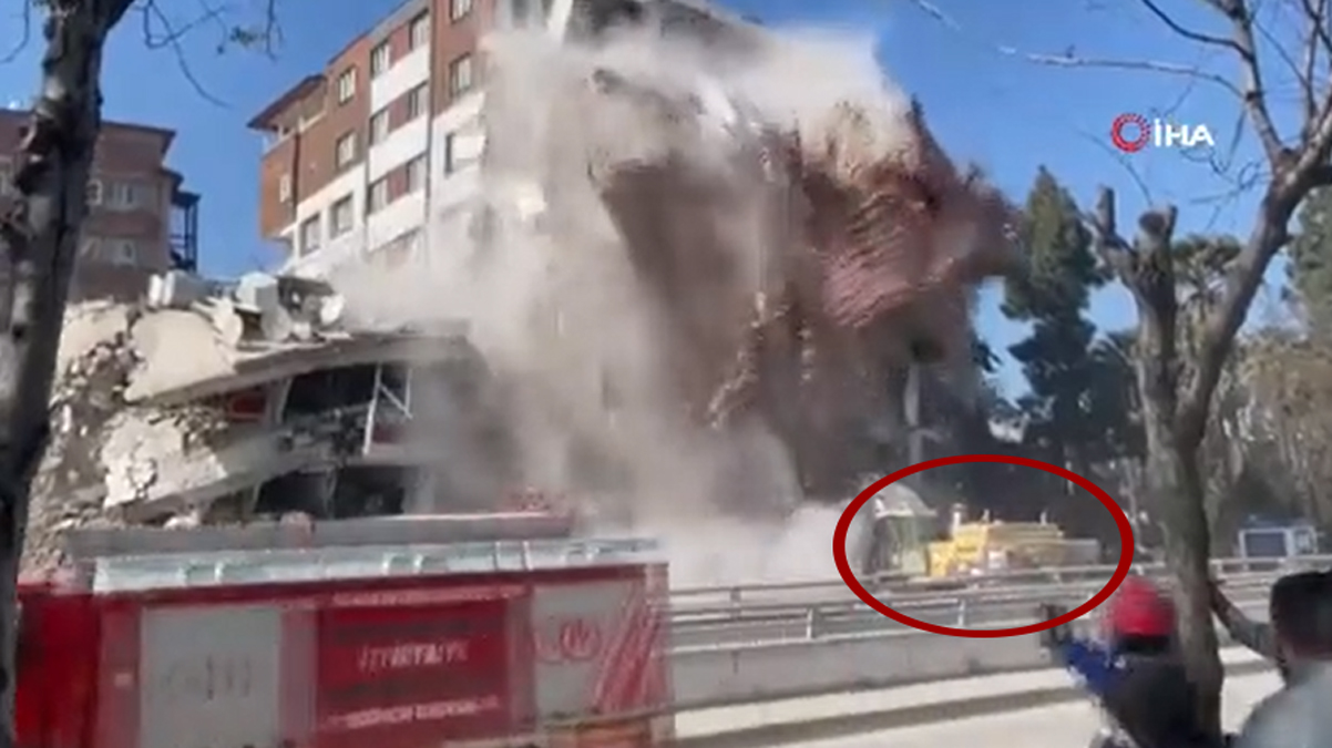 Enkaz �al��malar� s�ras�nda feci olay: Saniyelerle kurtuldu