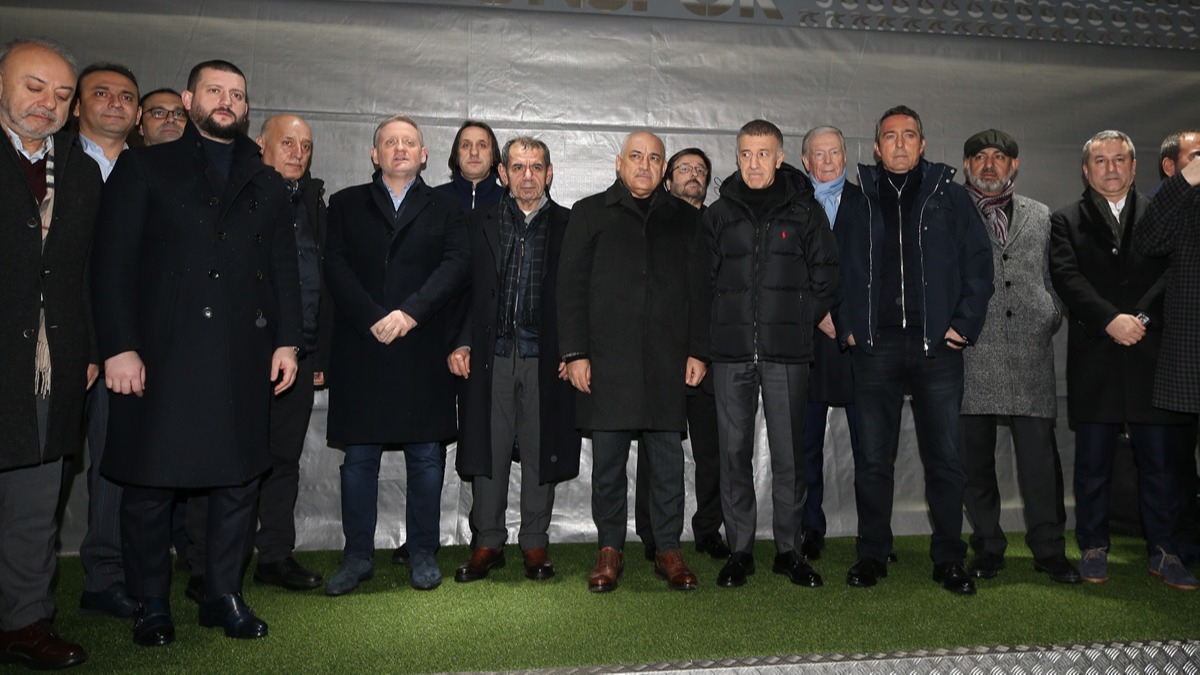 Futbol camias Trabzon'da bulutu! Bakanlardan birlik ve beraberlik vurgusu