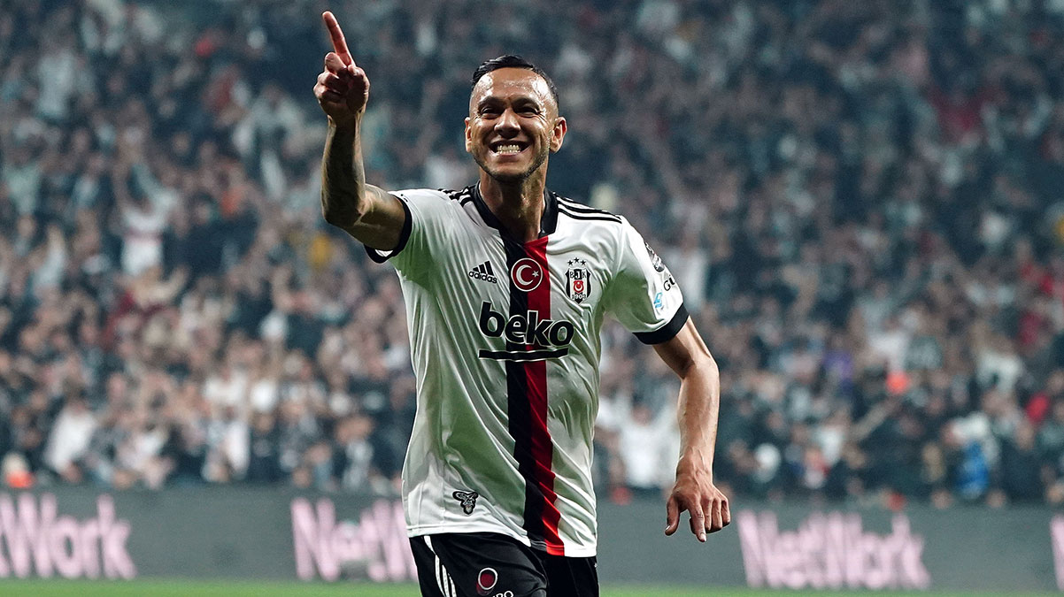 Be�ikta� Josef de Souza'n�n s�zle�mesini feshetti