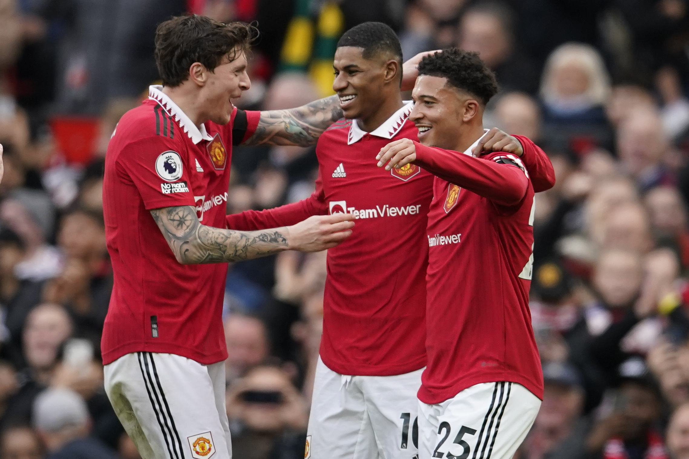 Manchester United evinde Leciester City'e g�z a�t�rmad�