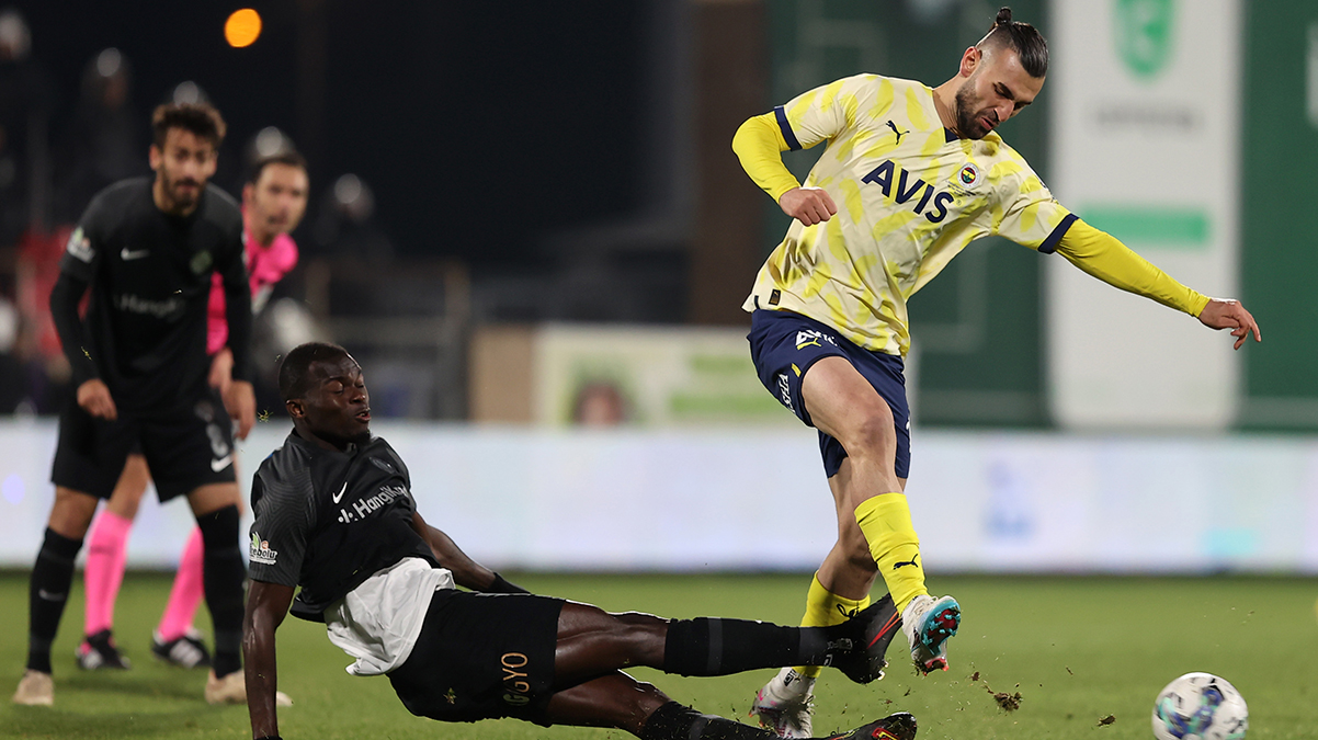 Serdar Dursun'dan Fenerbah�e Y�netimi'ne rest!