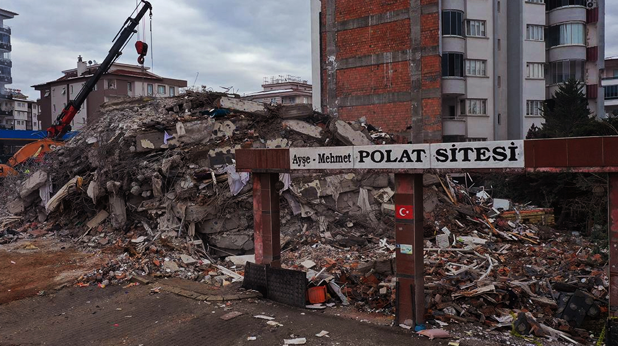 256 can� katleden ihmaller zinciri: K�t� i��ilik, kalitesiz beton...