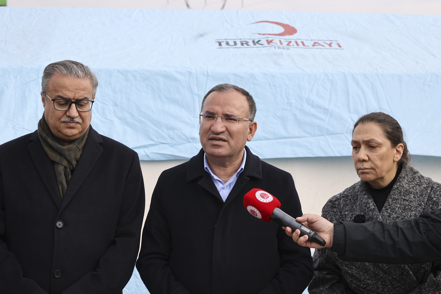 Bakan Bozda�: Gelirlerse K�z�lay'�n �ad�rlar�n� da gayretlerini de g�recekler