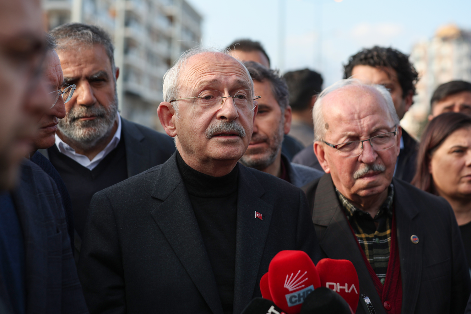 K�l��daro�lu �a��rtmad�! Ek�i bozguncular� da savundu