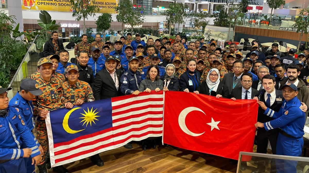 Malezya arama kurtarma ekibi lkesine uurland