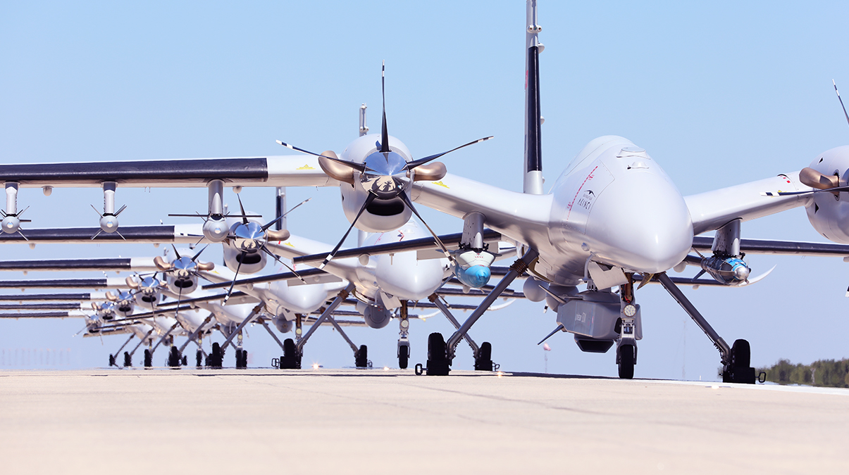 T�rkiye'den BAE'ye �zel u�akla ta��nd�! Baykar bir ilke imza att�