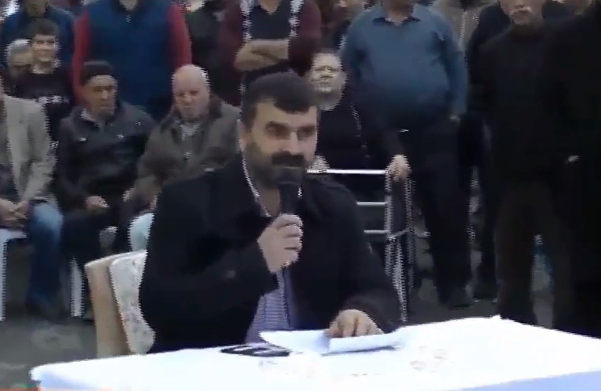 D�n���me engel olan muhtar�n konu�acak y�z� yok! Su�lamalara cevap veremedi