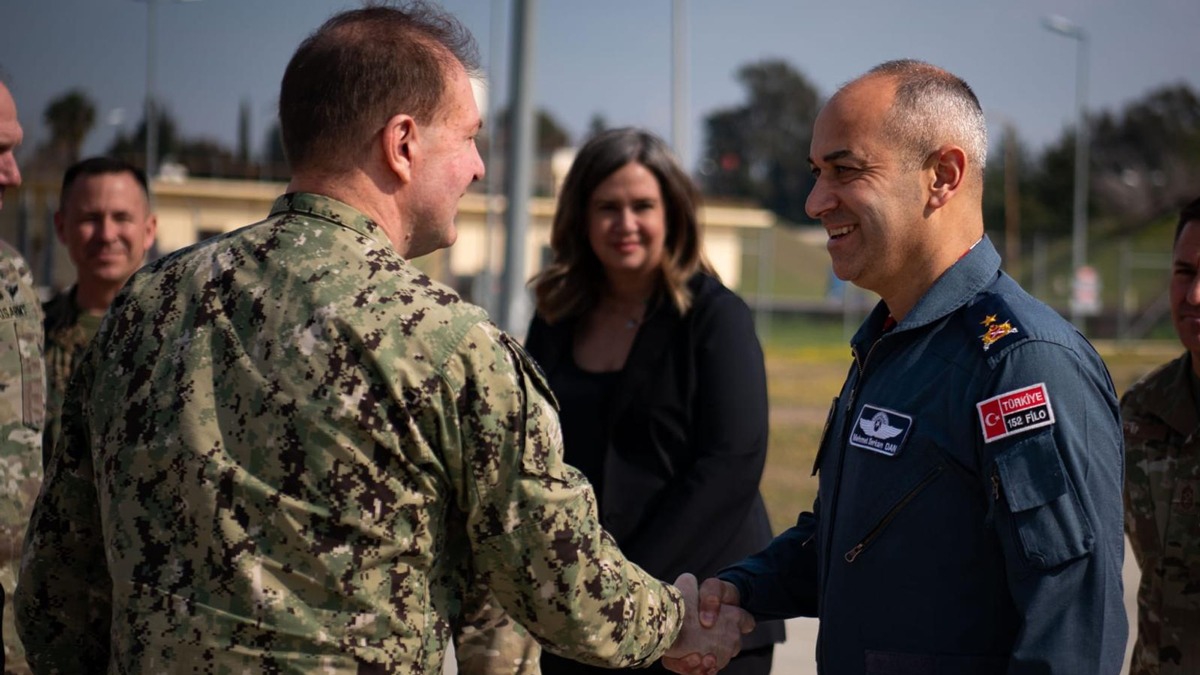 NATO'nun Napoli Mterek Kuvvet Komutanlndan Trkiye aklamas