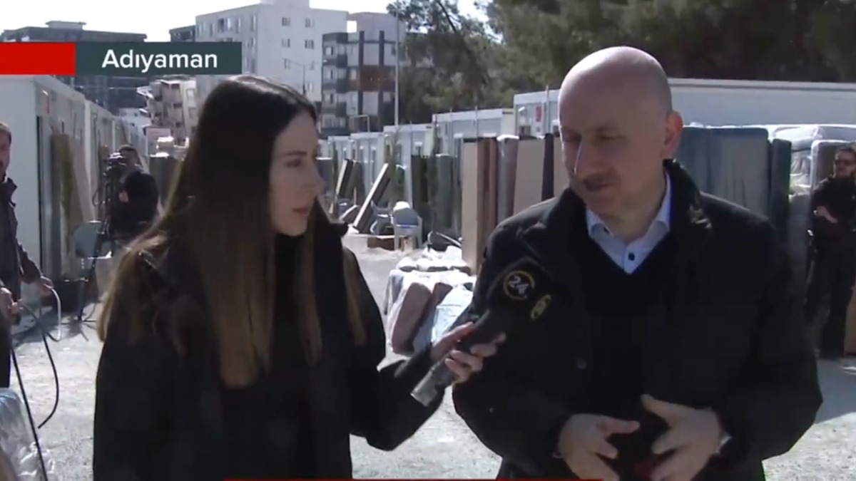 Bakan Karaismailolu 24 TV'de aklad: Vatandalarn adrdan konteyner kentlere transferini yarn balatyoruz