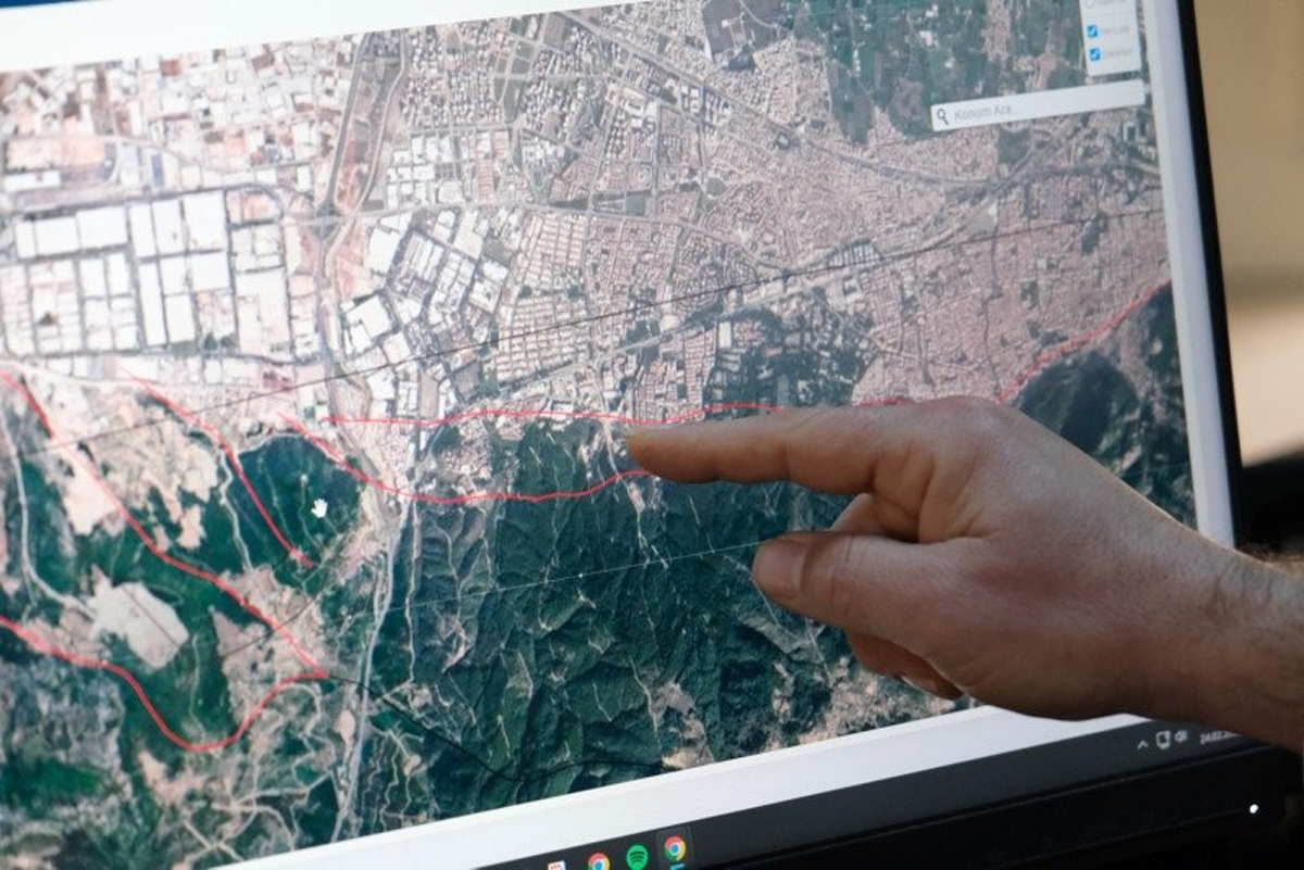 170 y�ld�r suskun! Uzmanlar 130 km'lik fay hatt�na dikkat �ekti