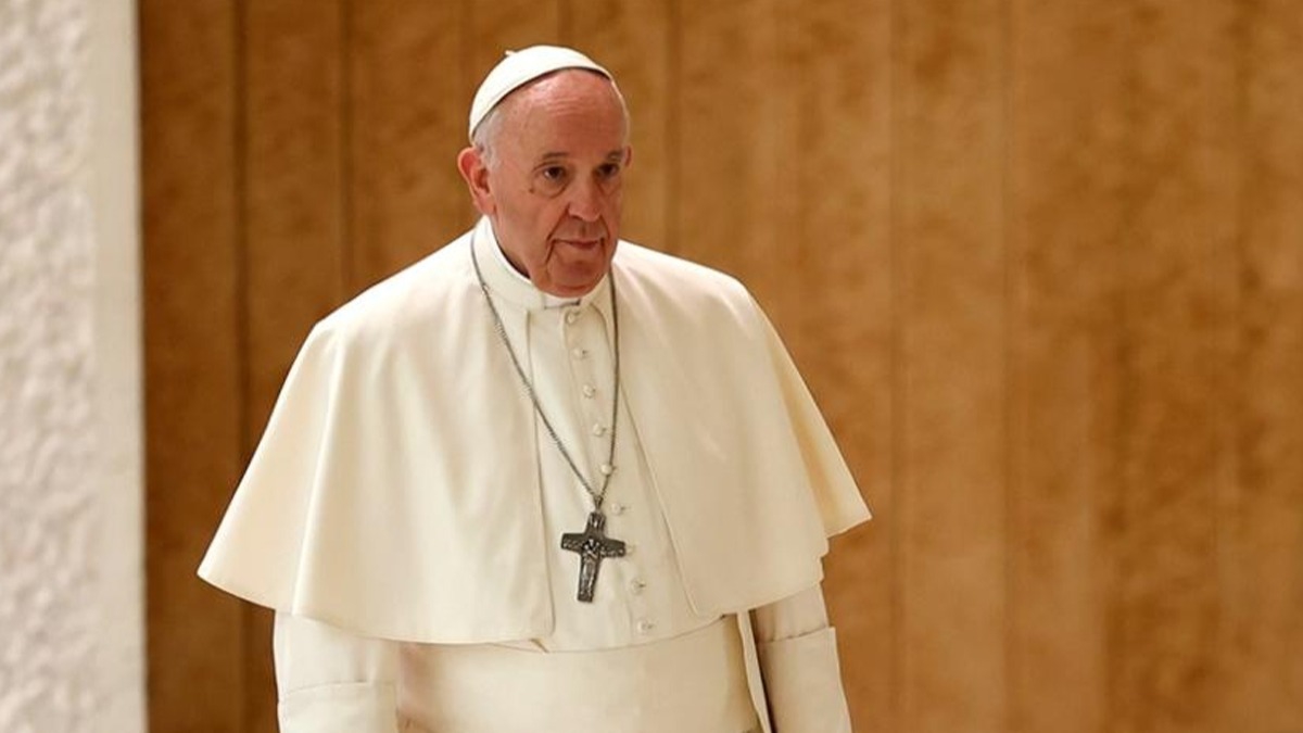 Papa, depremlerden etkilenen Trk ve Suriye halknn acsn unutmamalar gerektiini belirtti 