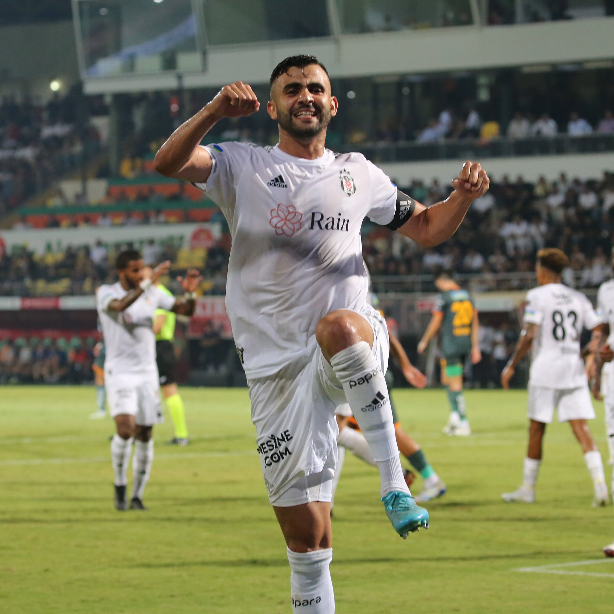 Rachid Ghezzal'dan taraftara mesaj