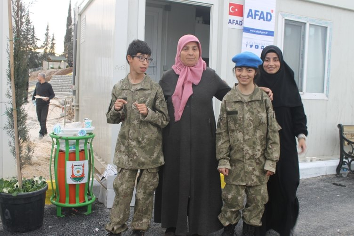 Ba�kan Erdo�an konteyner kentte ziyaret etmi�ti: Cumhurba�kan�m�z bize g�� veriyor