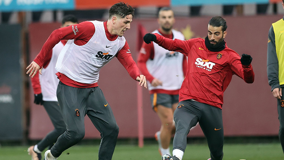 Galatasaray'�n haz�rl�klar� s�r�yor