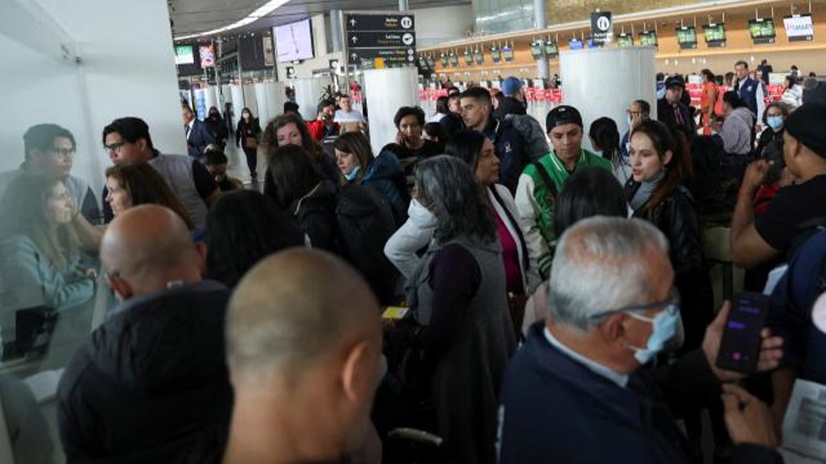 Kolombiya'da yzlerce yolcu havalimanlarnda mahsur kald