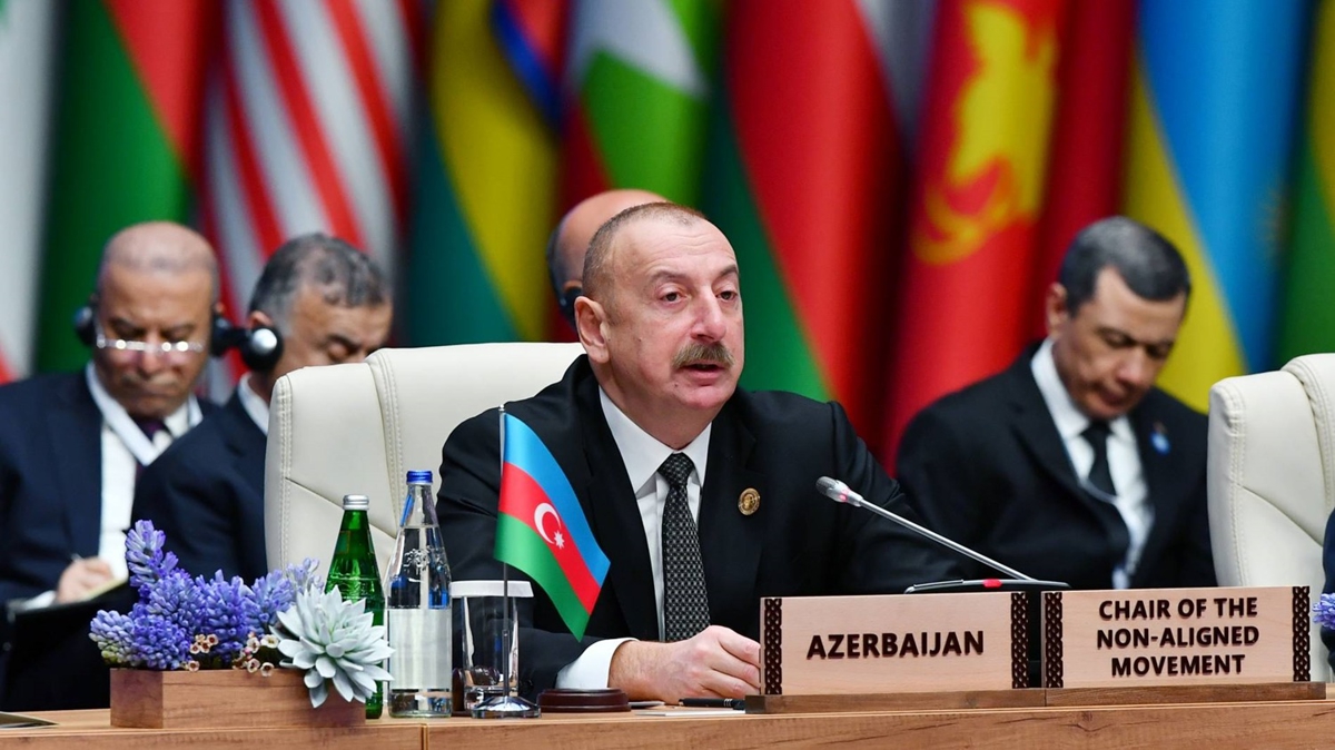 Aliyev, Fransa'ya ar yapt: tiraf edip zr dileyin