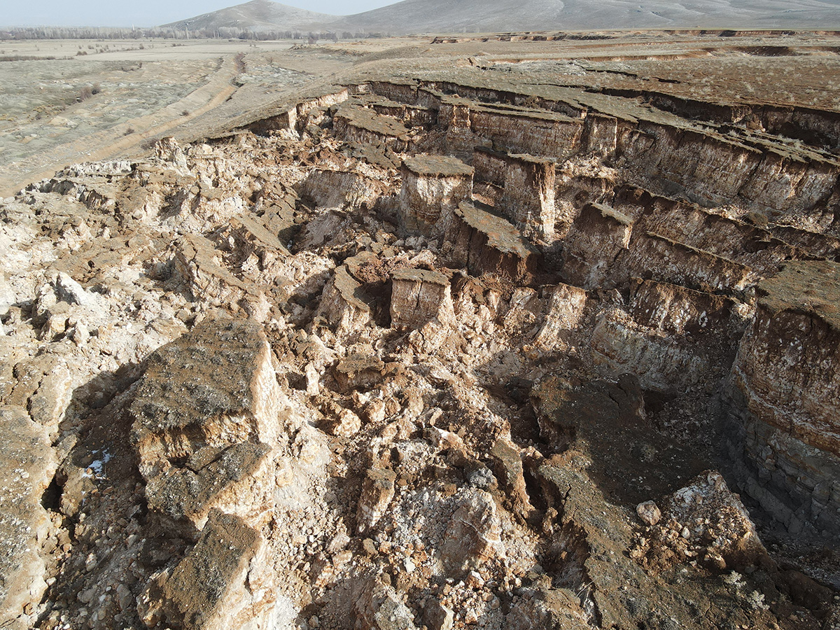 'Asr�n felaketi'nde fay hatt�n�n ba�lang�� noktas� g�r�nt�lendi