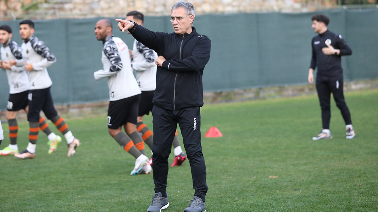 Ersun Yanal'�n Alanyaspor kariyeri Ba�ak�ehir ma��yla ba�l�yor