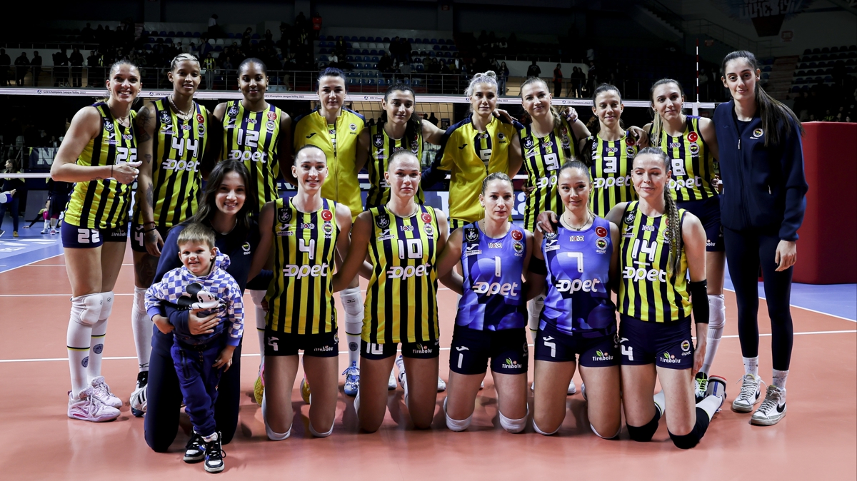 Fenerbahe Opet, CEV ampiyonlar Ligi'nde eyrek finalde!