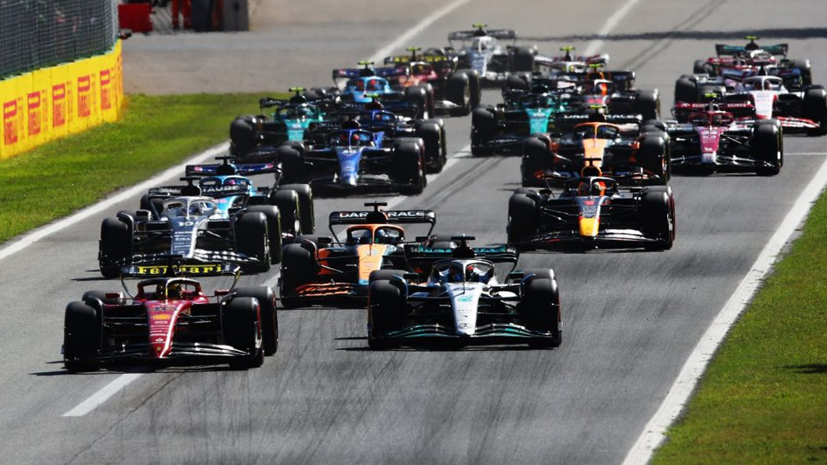 Formula 1'de Bahreyn Grand Prix heyecan� ya�an�yor