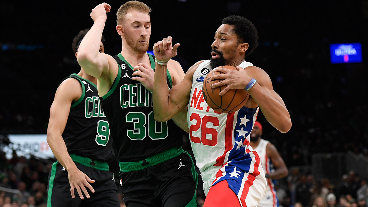 Brooklyn Nets 28 say� geriden gelerek kazand�