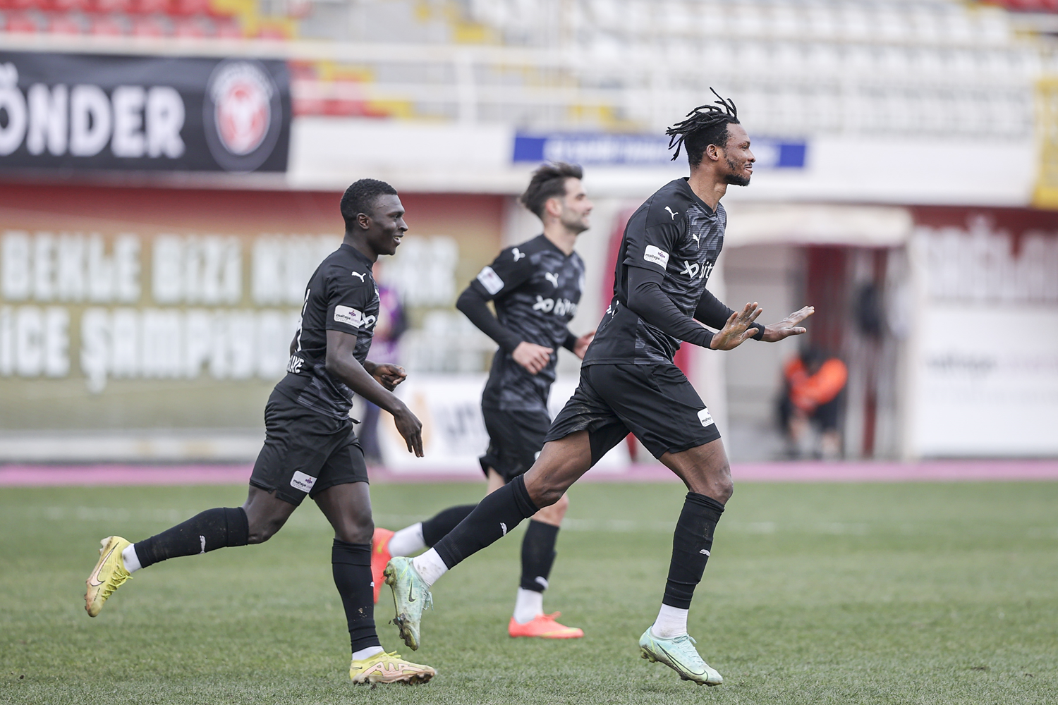 Tuzlaspor, Gen�lerbirli�i'ni tek golle yendi