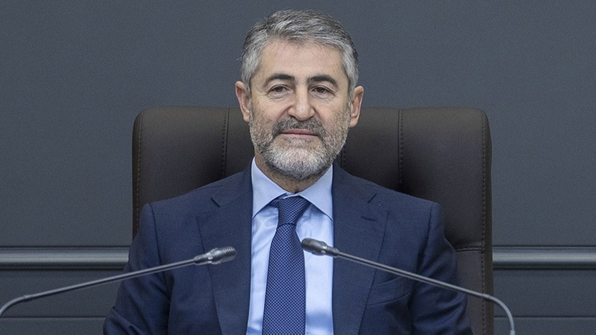 Bakan Nebati: Hasarl binalardan uzak duralm