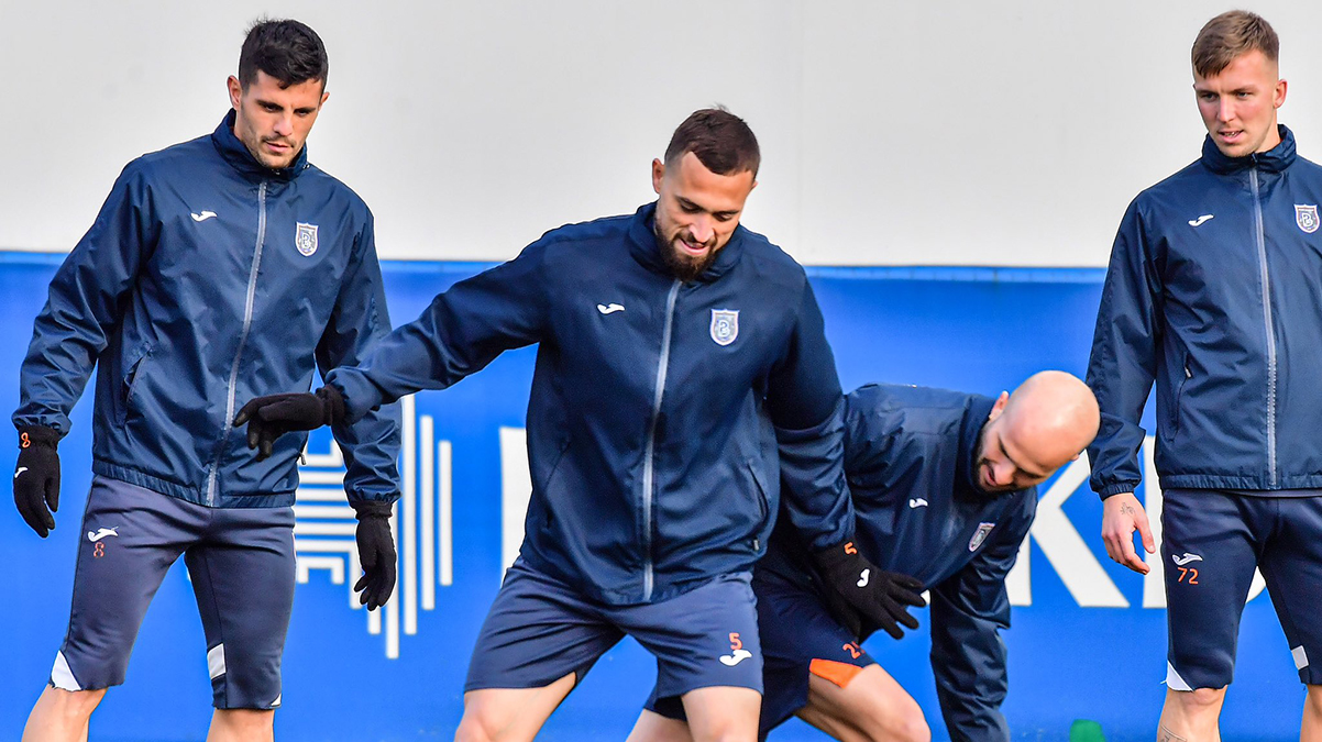 Ba�ak�ehir'de Caner Erkin Gent ma��nda yok