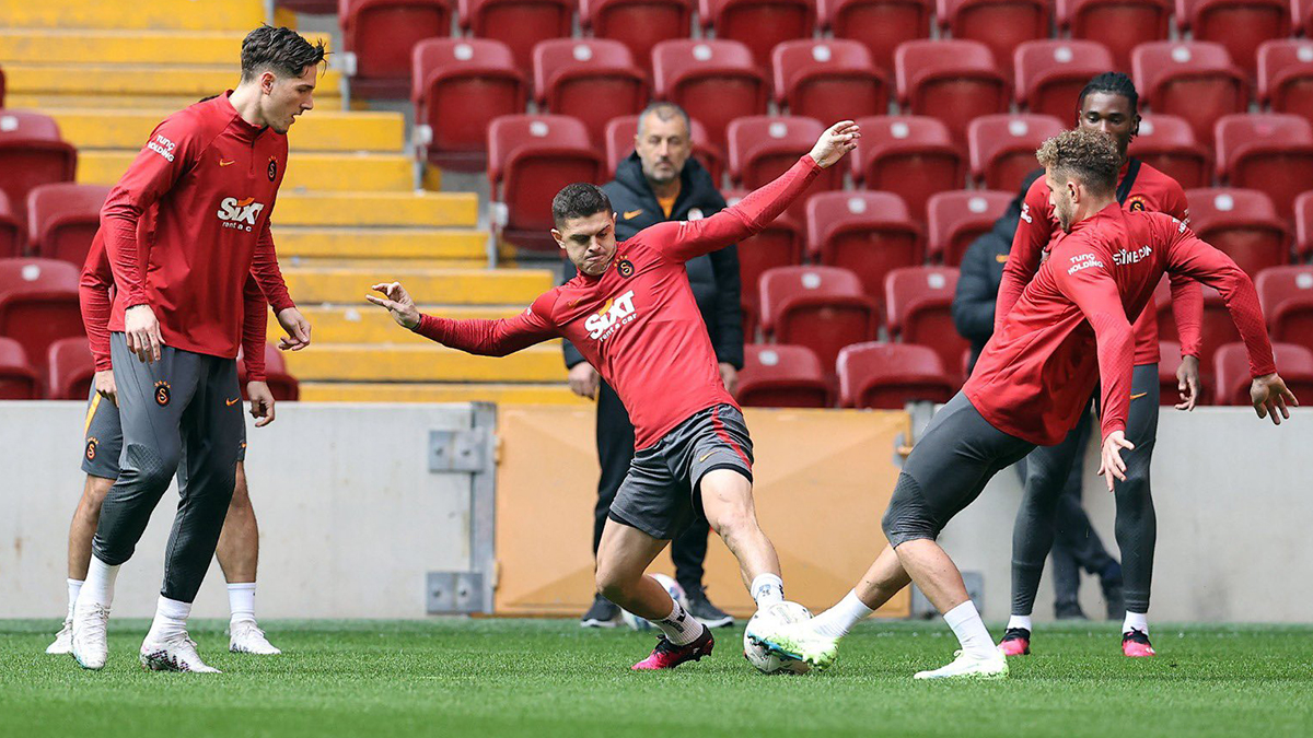 Galatasaray, Kas�mpa�a'ya haz�rlan�yor
