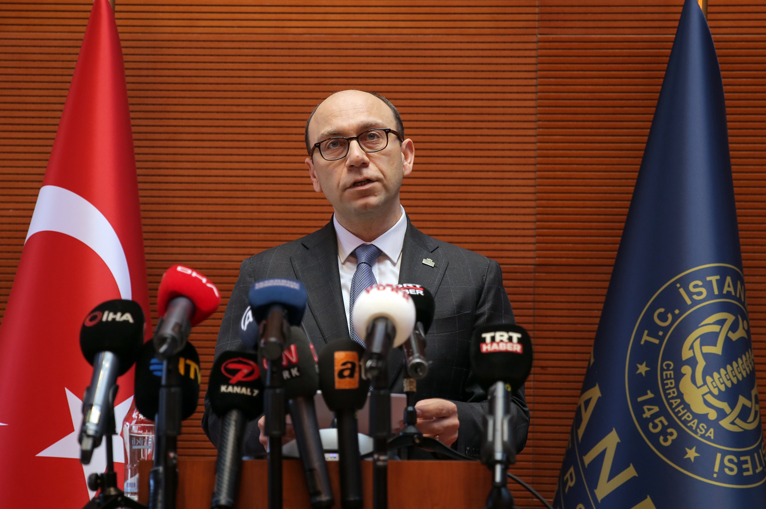 Cerrahpa�a T�p Fak�ltesinin ta��nacak b�l�mleri belirlendi