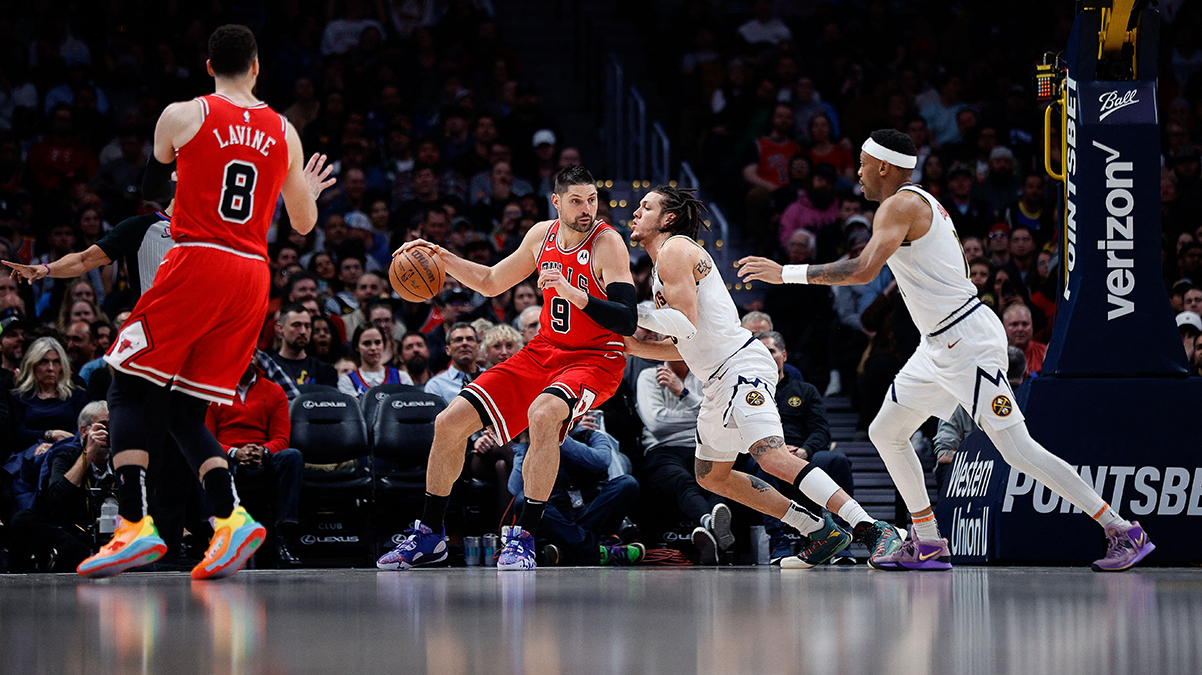 Chicago Bulls, Bat� Konferans� liderini yendi