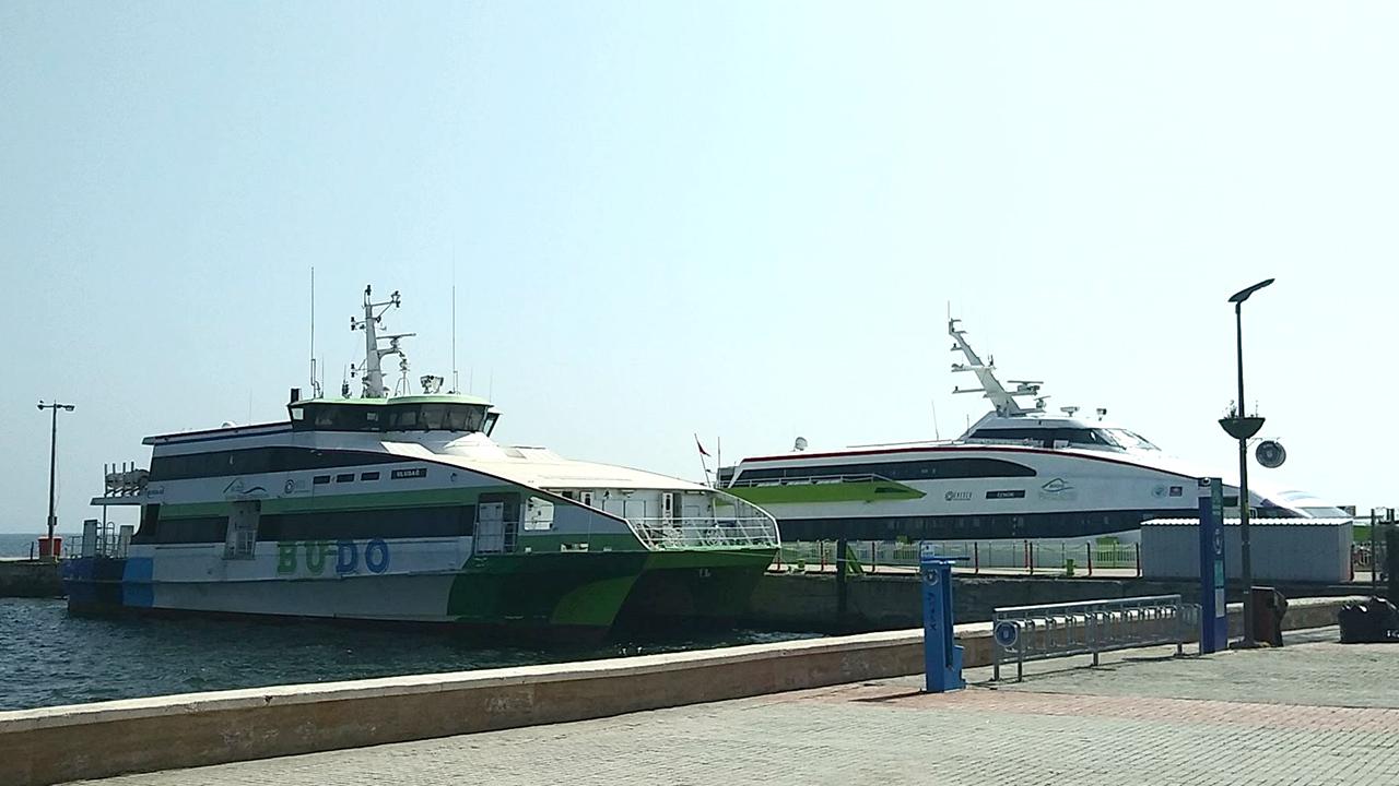 Bursa-�stanbul hatt�nda 12 deniz otob�s� seferi iptal edildi