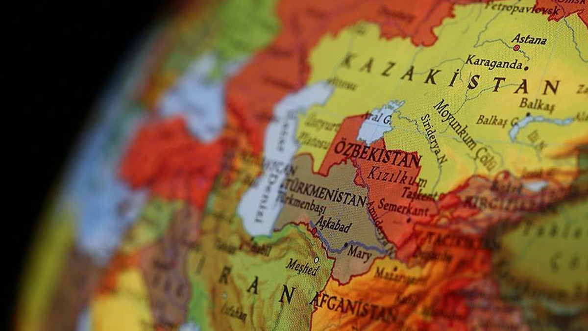 ran ile zbekistan arasnda yeni admlar atlyor