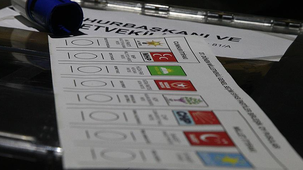 AK Partili Yavuz: Oy pusulas�n� ge�ersiz k�lar