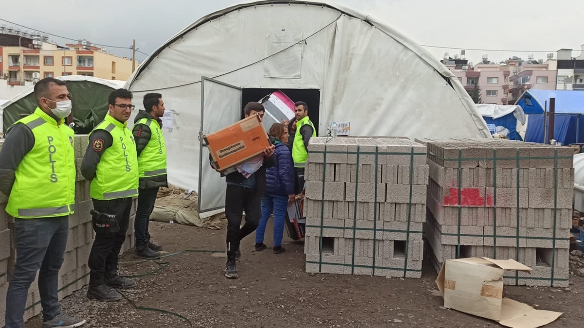 skenderun'daki adr iddialarna yalanlama: Hibir vatandamz ortada braklmamtr