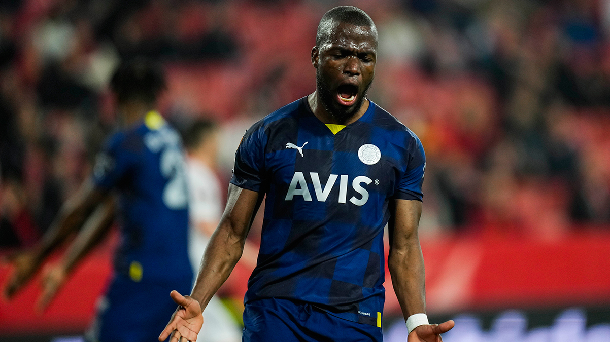 Enner Valencia transferi i�in resmi a��klama! '90 g�n sonra...'