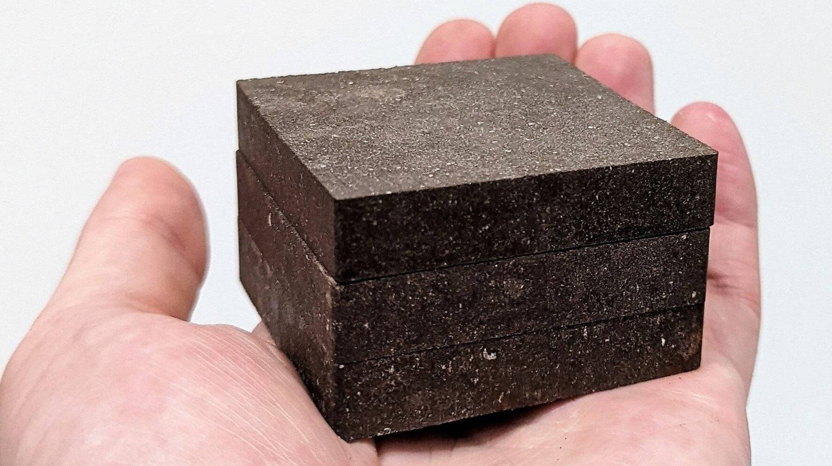 Kozmik beton geli�tirdi! Astronotlar g�zya�lar�yla ev yapabilecek