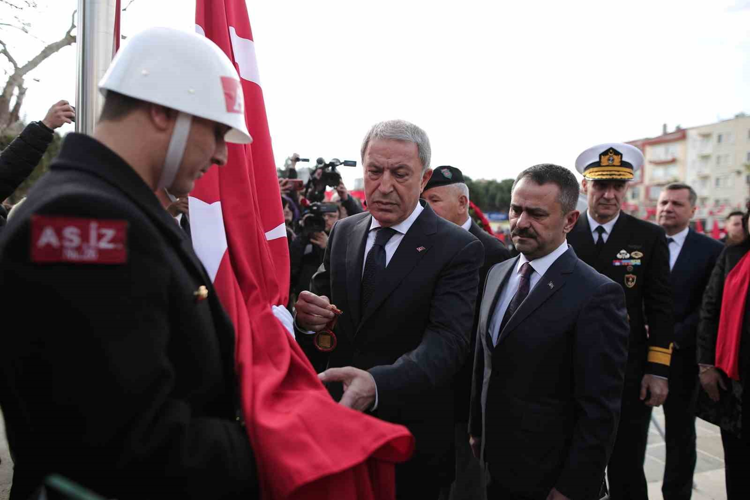 Cumhuriyet Meydan�'nda '�anakkale Deniz Zaferi' kutlamas�