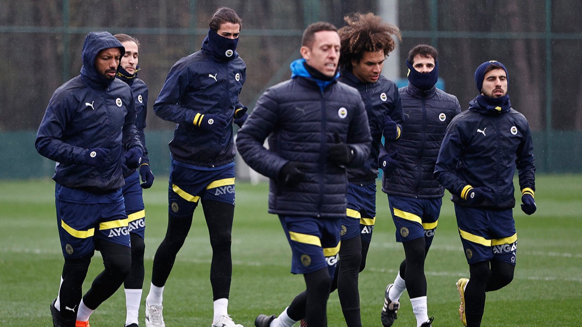 Fenerbahe'de Alanyaspor ma ncesi 4 eksik